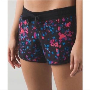 Lulu lemon Hotty Hot lined short 2.5’ inseam